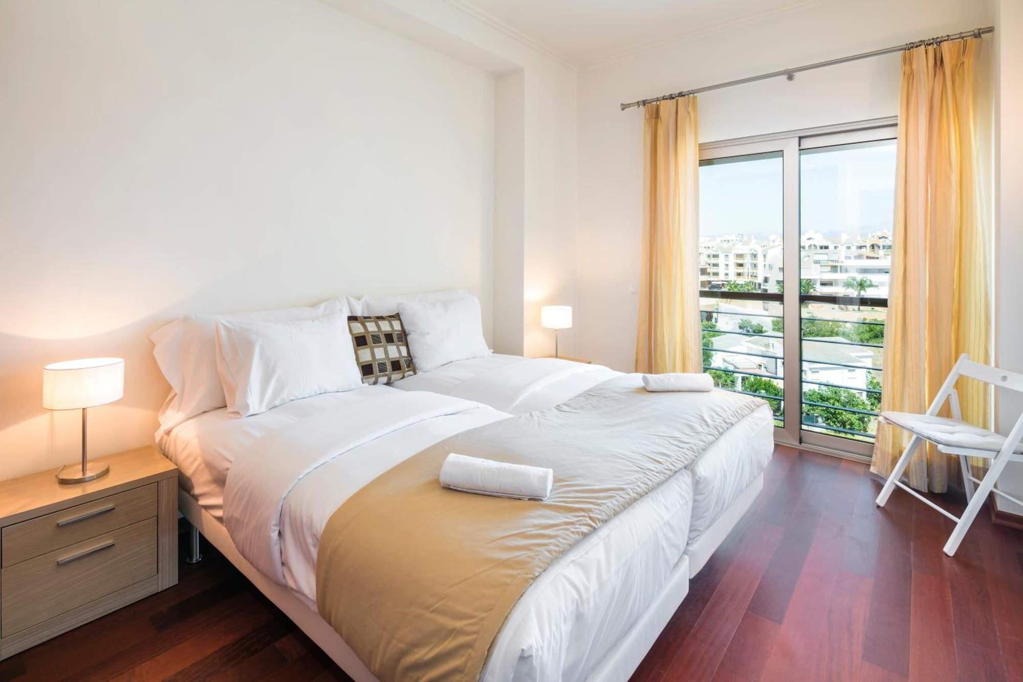 Villa Doris Suites Лагуш Екстер'єр фото