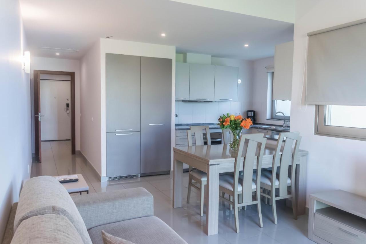 Villa Doris Suites Лагуш Екстер'єр фото