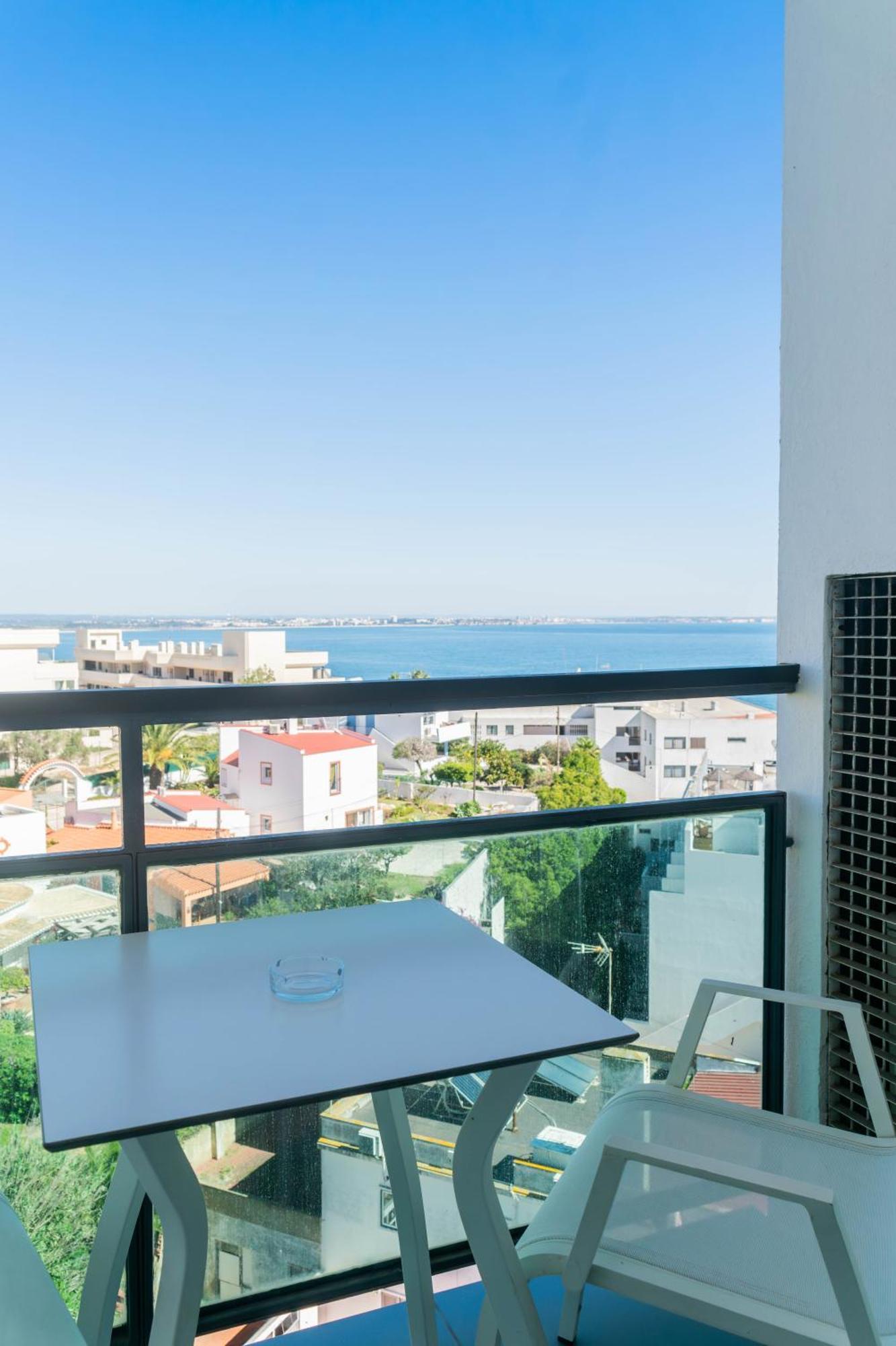 Villa Doris Suites Лагуш Екстер'єр фото