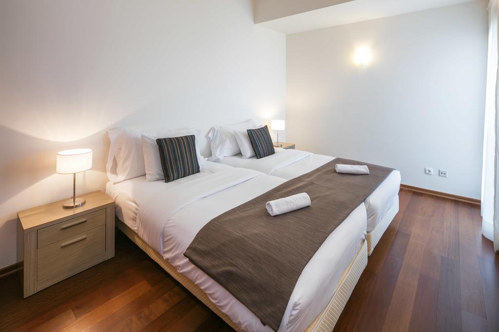 Villa Doris Suites Лагуш Екстер'єр фото