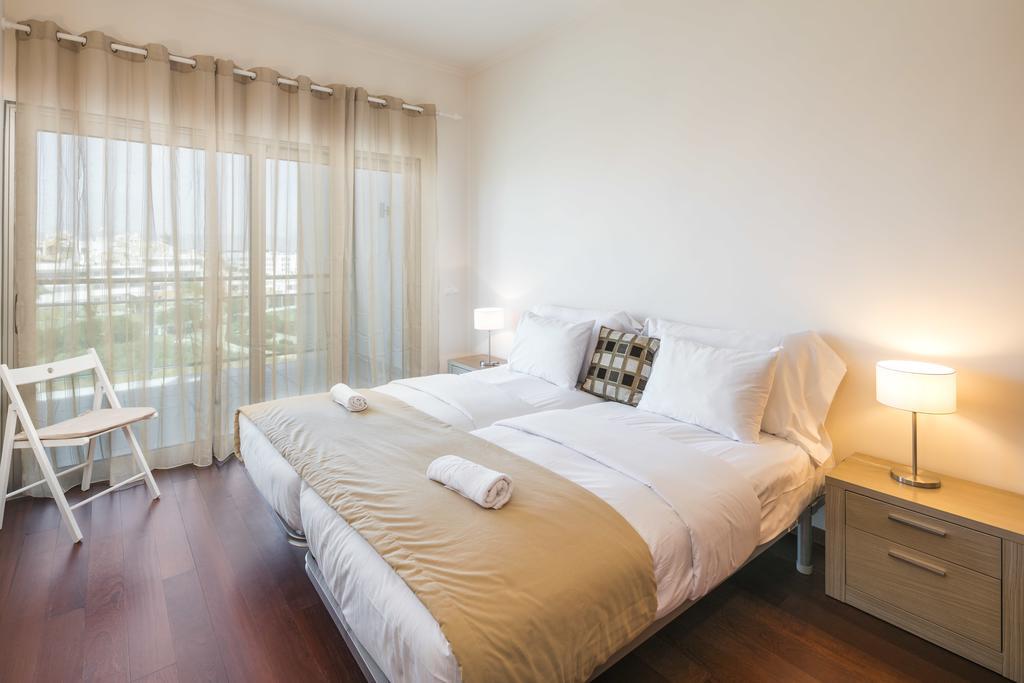 Villa Doris Suites Лагуш Екстер'єр фото